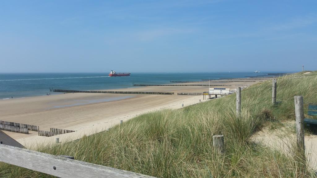 Zeewind Bed By The Sea Apartment Westkapelle Bagian luar foto